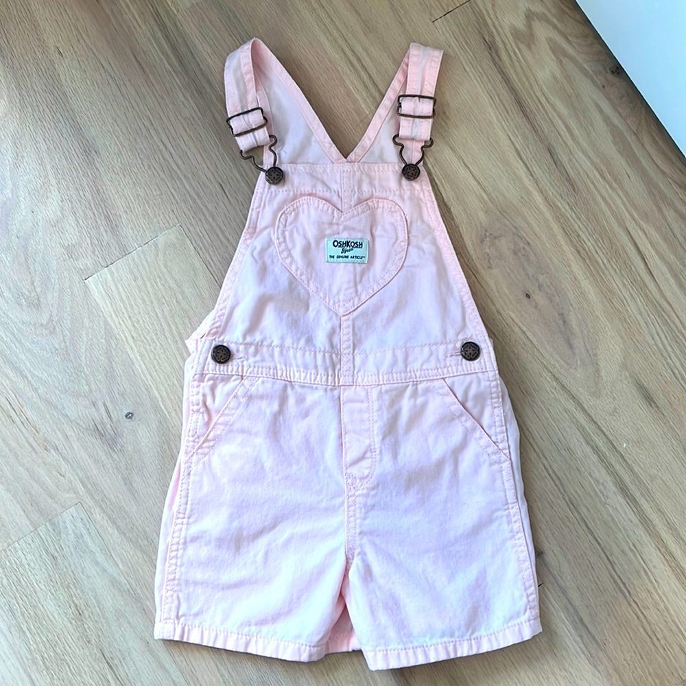 Oshkosh B’gosh Pink Shorts Overalls.   Size 4T.